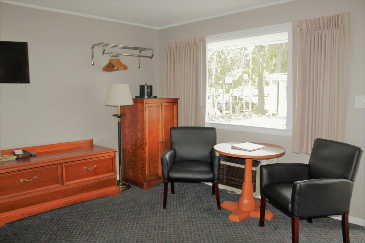 Admiral Motel レイク・ジョージ エクステリア 写真